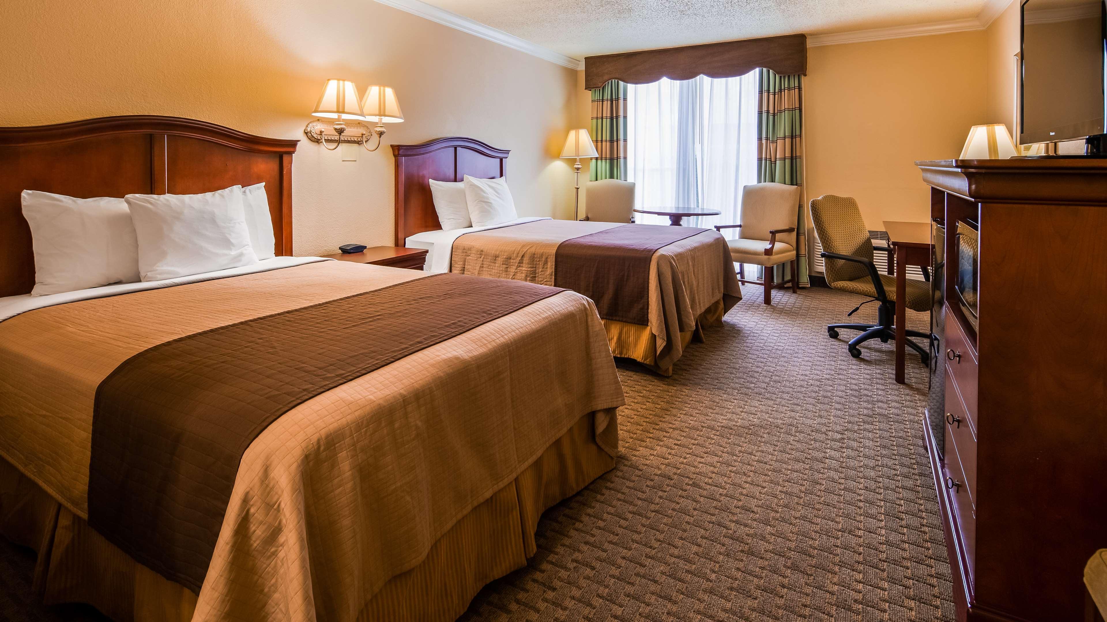 Best Western Plus Burlington Extérieur photo