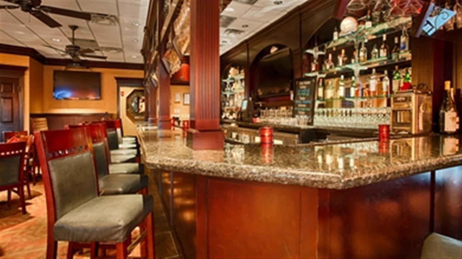 Best Western Plus Burlington Extérieur photo
