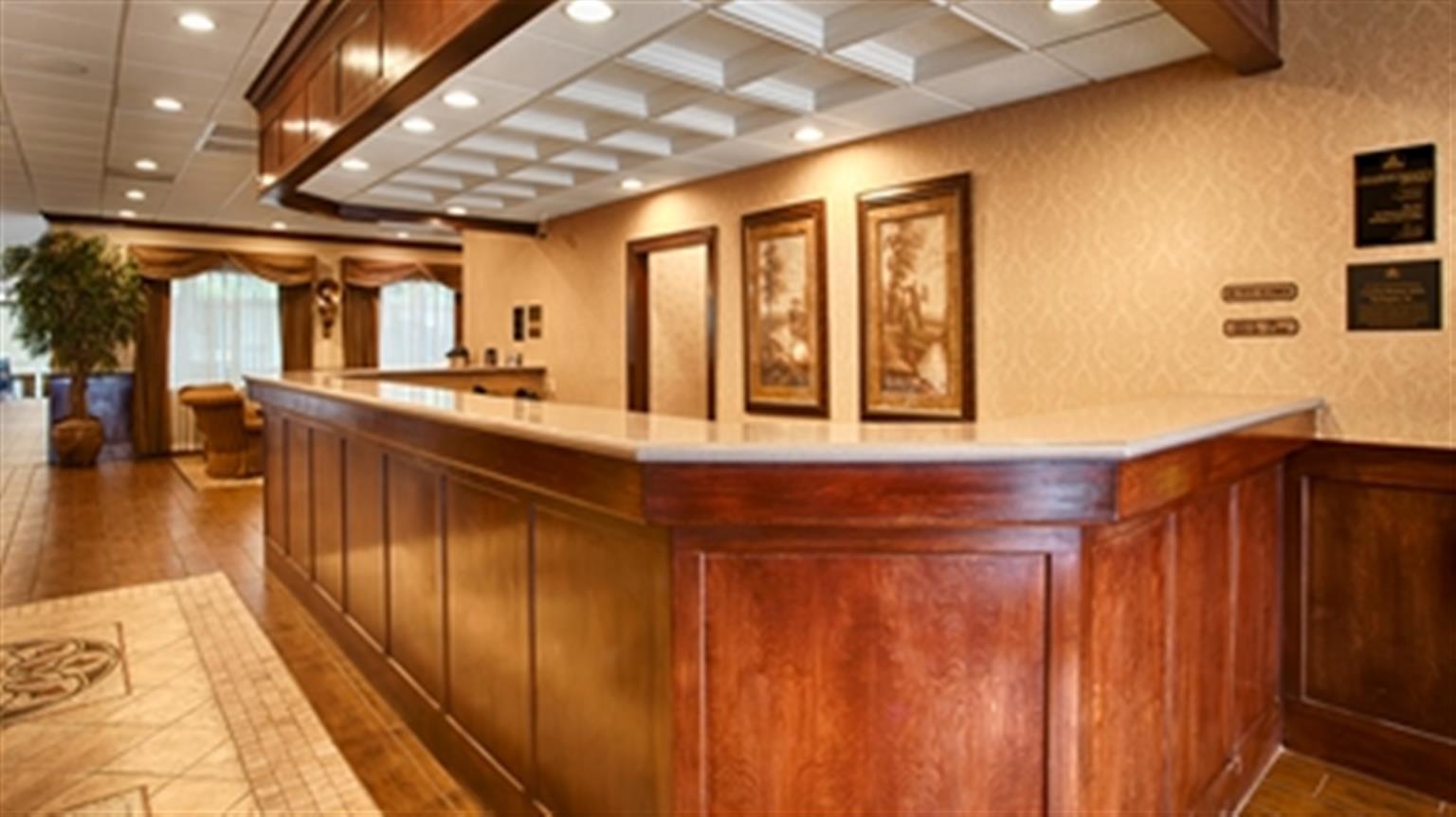 Best Western Plus Burlington Extérieur photo